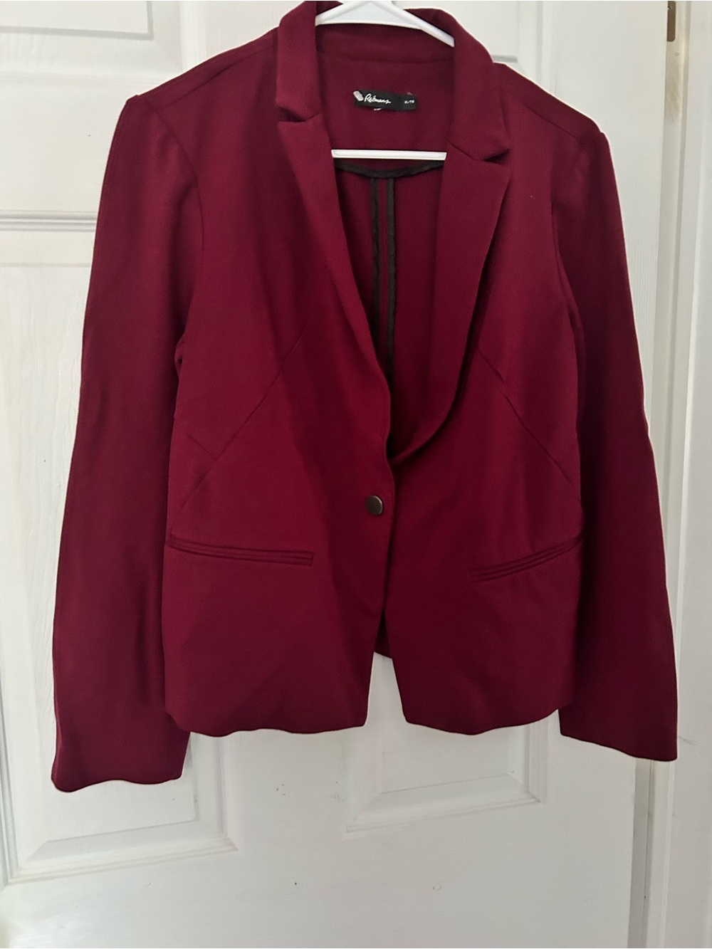 4/$100 REITMANS Women's Tailored Burgundy Blazer size XL